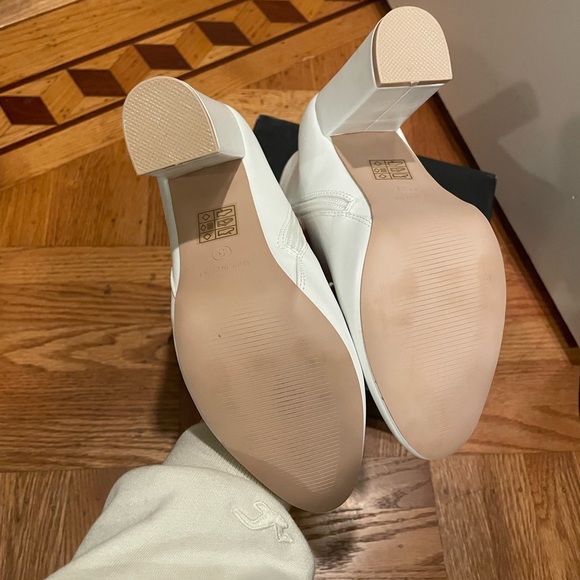 PrettyLittleThing Behati White Faux Leather Ankle Boot - Picture 11 of 12